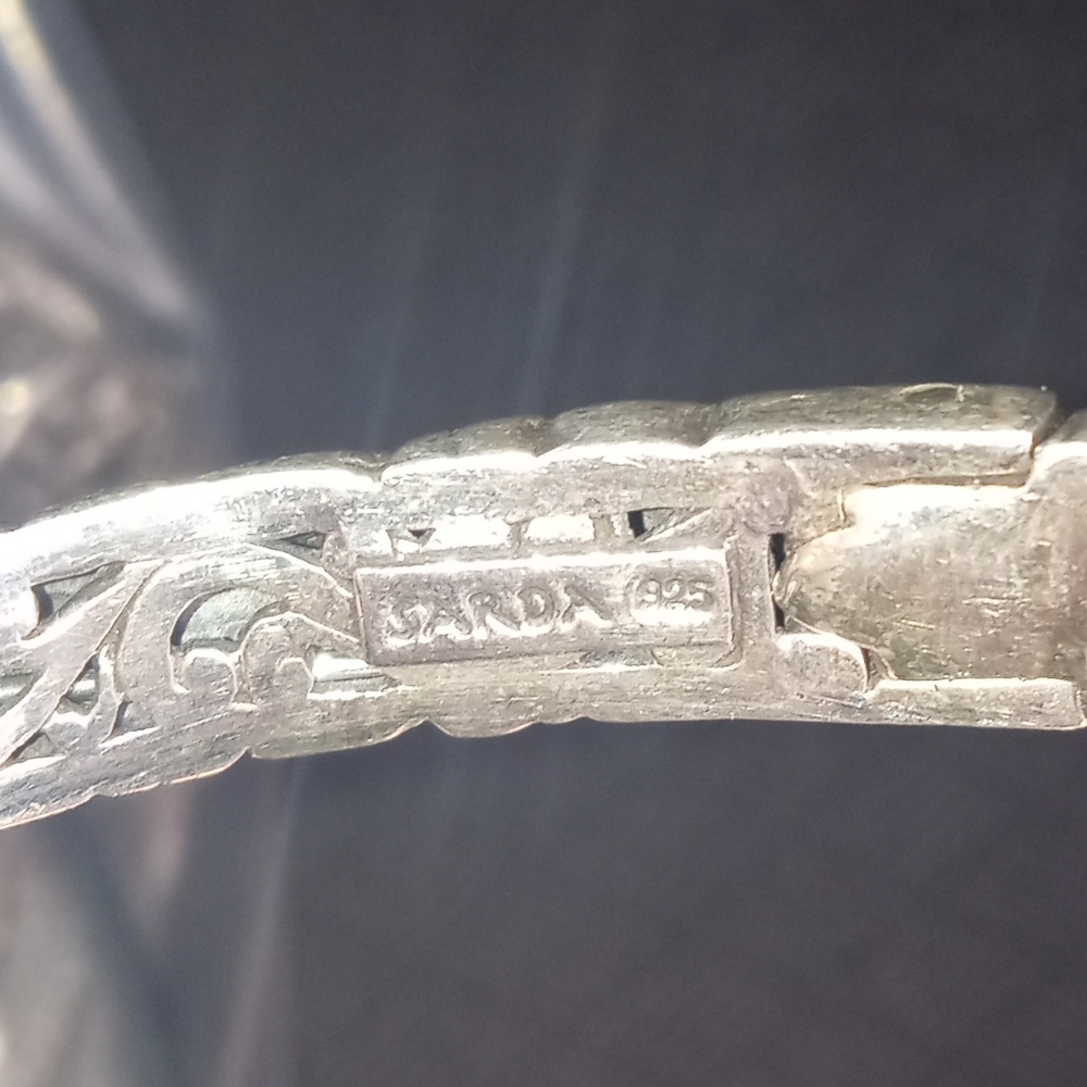 Sarda Silver Filigree Hinged Bangle Bracelet - Picture 4 of 7
